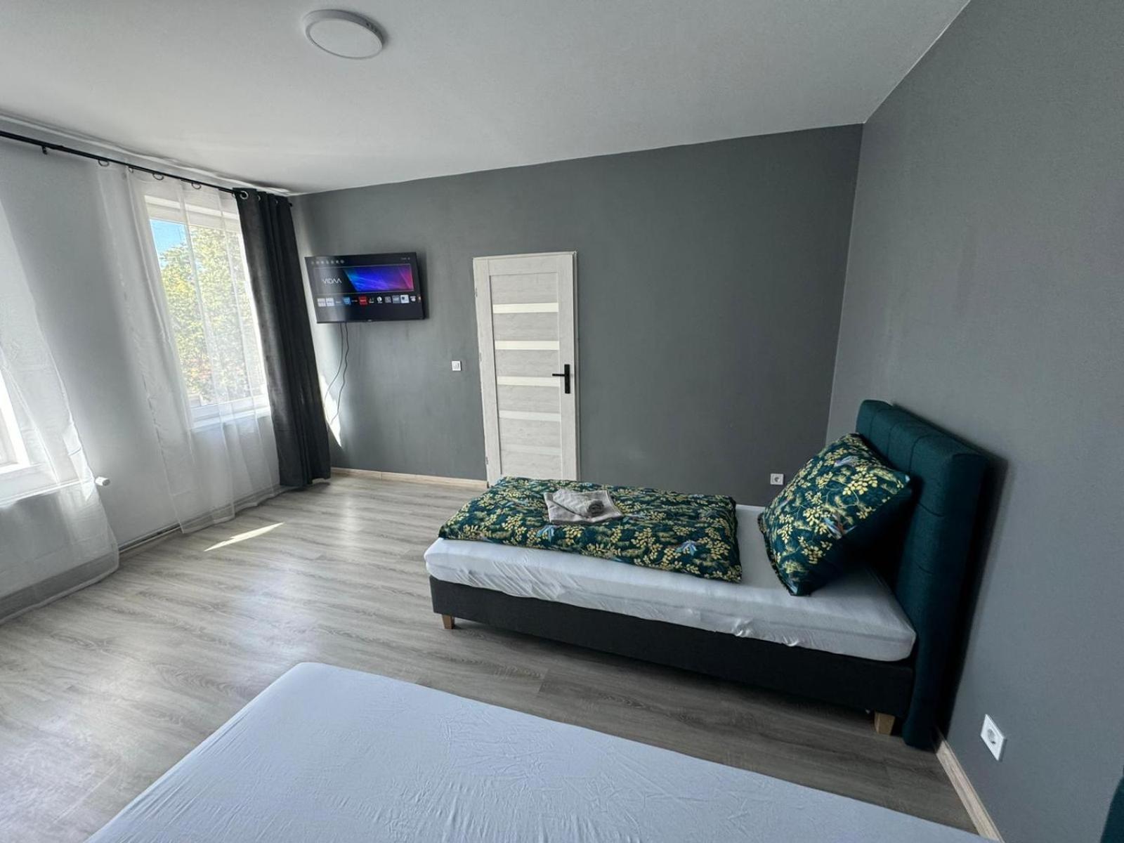 Guben Wohnungen Studio Apartment